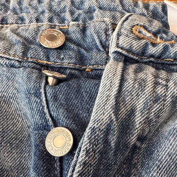 Men's Relaxed Fit Distressed Denim Jeans - Picture 5 of 11